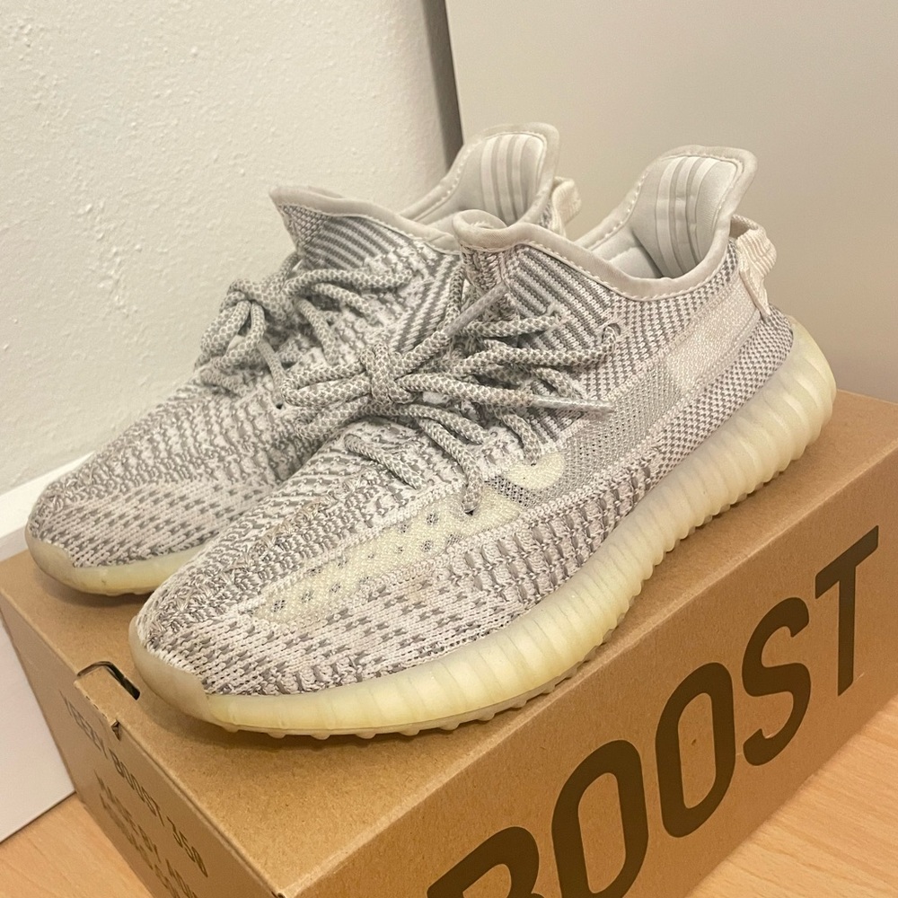 YEEZY BOOST 350 sneakers 6M/ 8W